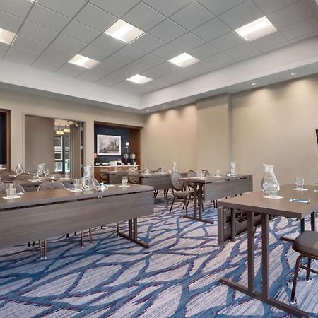 Hilton Garden Inn Chicago Downtown South Loop Екстериор снимка